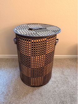 Laundry basket