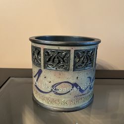 Candle holder