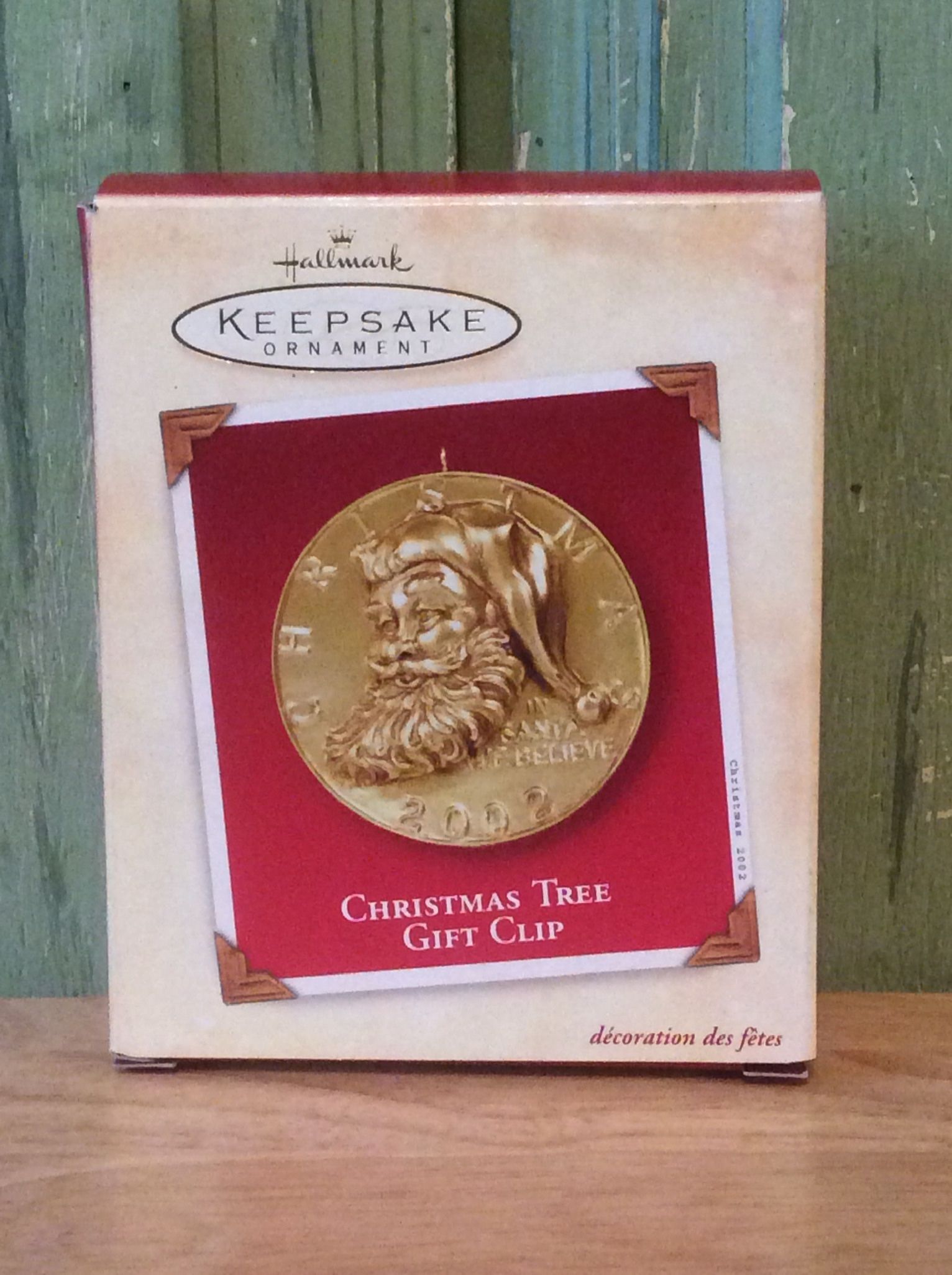 Hallmark Keepsake Christmas Tree Gift Clip Ornament