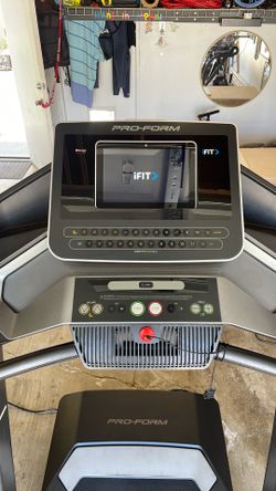 Pro-form treadmill with WiFi and Bluetooth