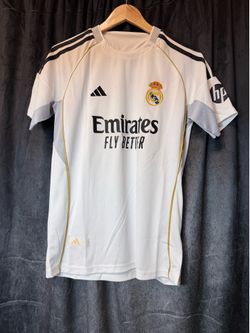 Real Madrid Men’s White Home Soccer Jersey Short Sleeve Size Large