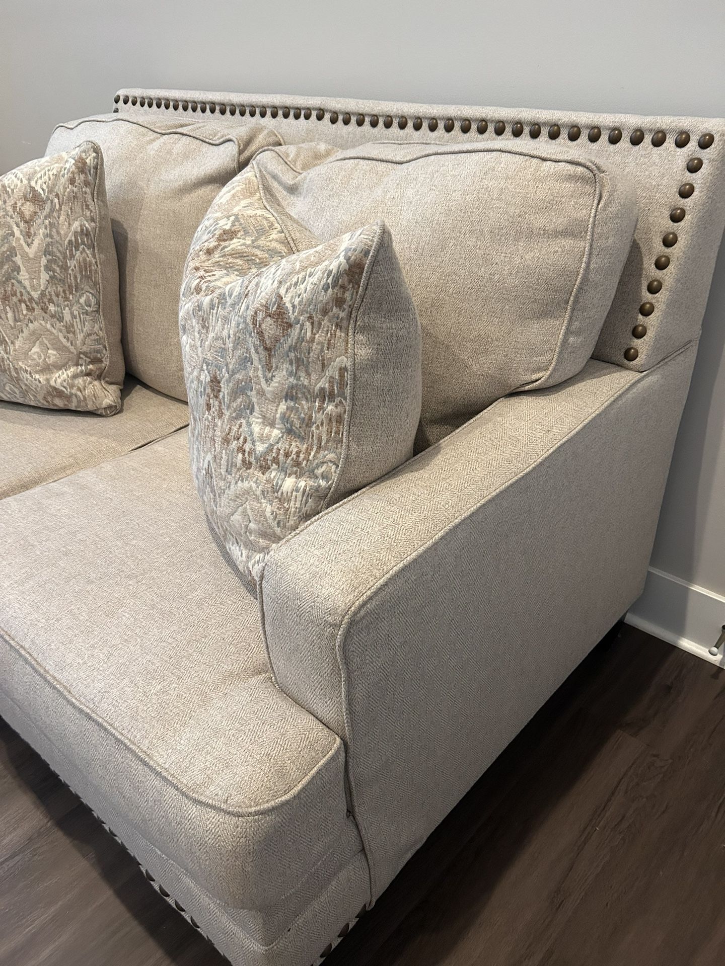 Loveseat Ashley