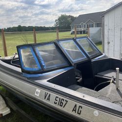 Project-Fish And Ski Bass  Boat Needs Motor 