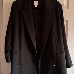 H&M Women’s Black Blazer