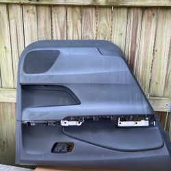 Black Honda Pilot Door Panel