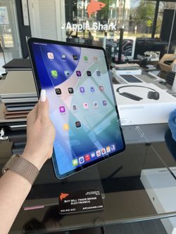Apple 13” iPad Pro 256GB WiFi Cellular 90 day warranty! We offer financing!