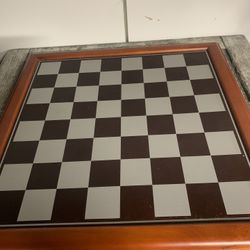 Chess Set - PICK UP IN OAKLEY