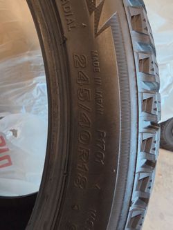 Bridgestone Blizzak WS90 245/40 R18