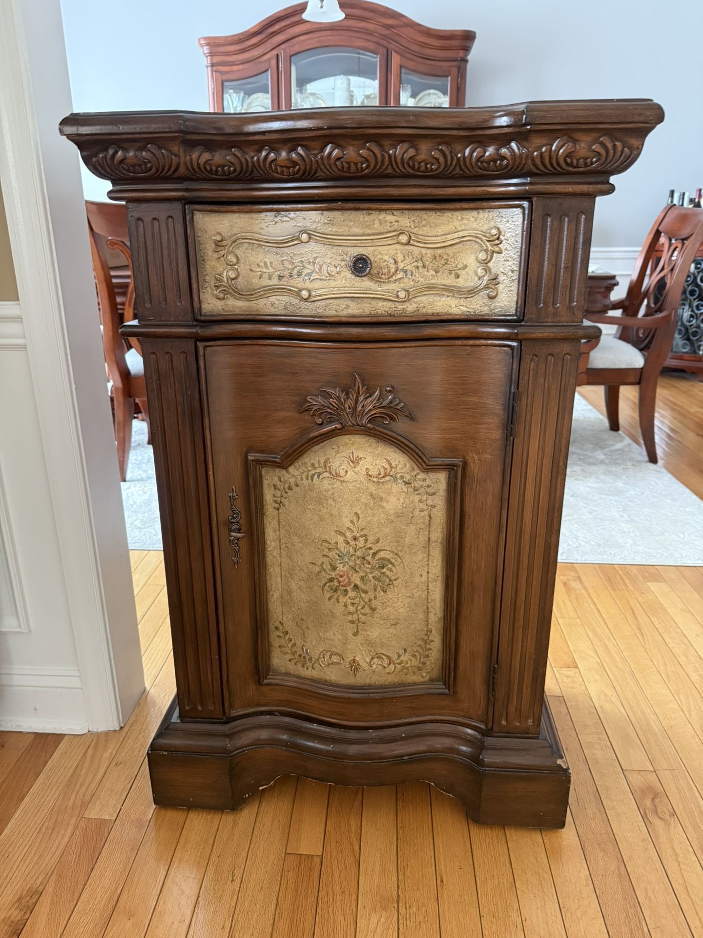 Accent Cabinet
