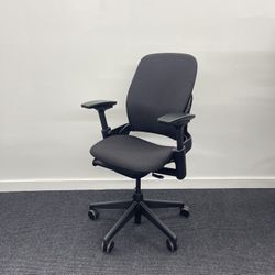 LIKE NEW STEELCASE LEAP V2 CHAIRS FULLY LOADED WITH ADJUSTABLE LUMBAR SUPPORT
