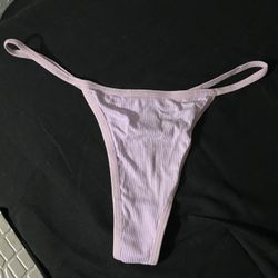11 Small Thongs