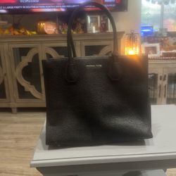  Michael kors Black Purse