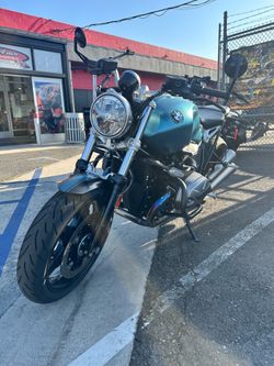 BMW r nine T