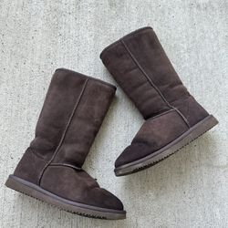 Women's Sheepskin Classic Tall Boot Size 6