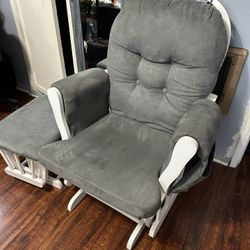 Rocking Chair 