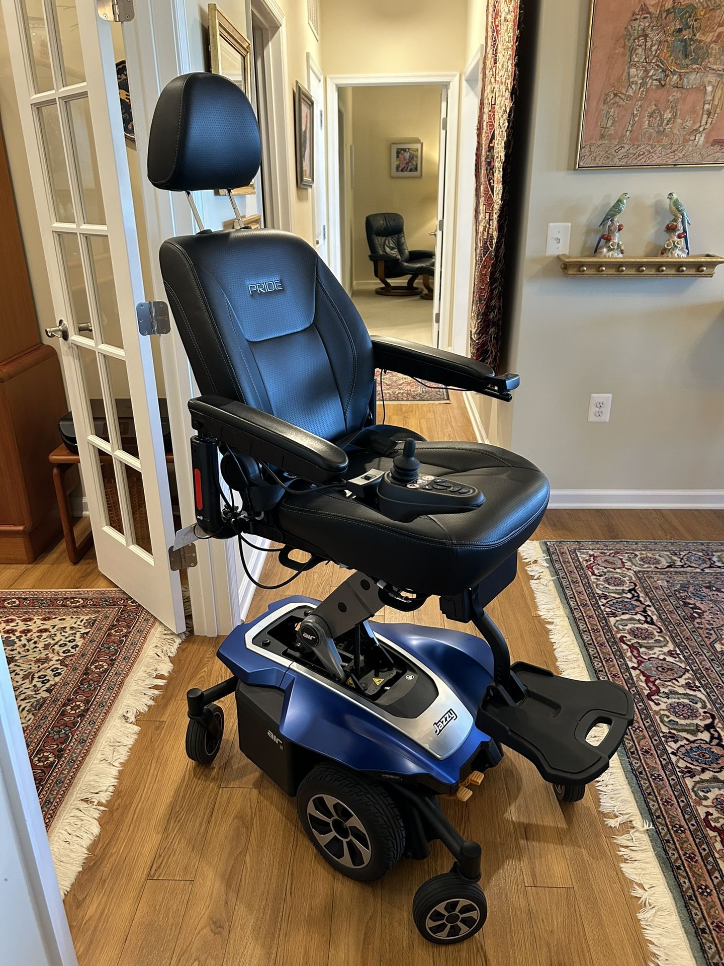 JAZZY AIR 2 POWERCHAIR LIKE NEW