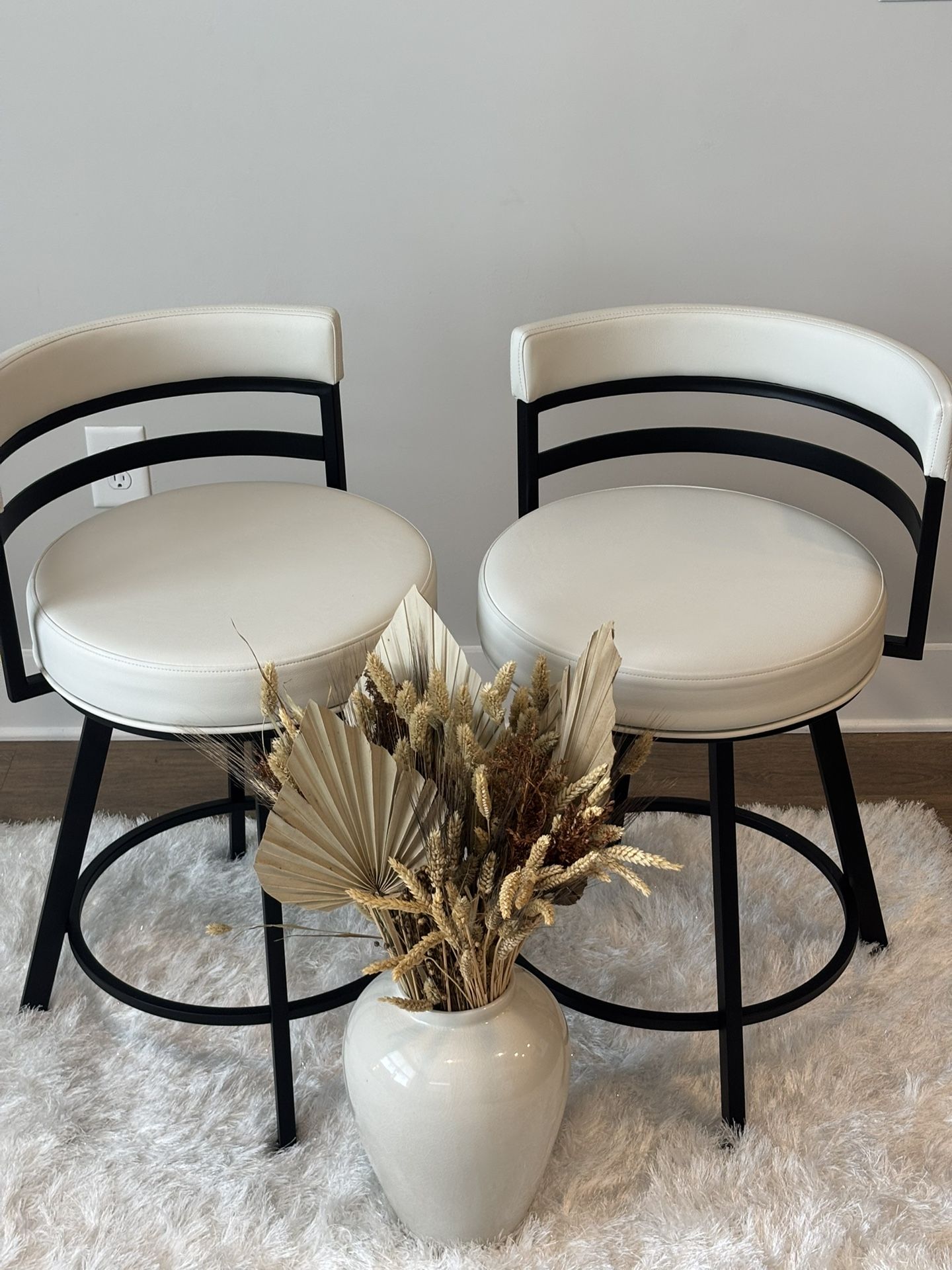 Natural barstools