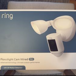 Ring Floodlight Cam Pro New