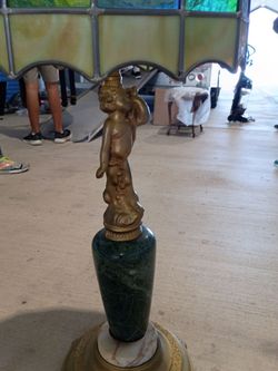 Vintage Tiffany-Style Stained Glass Table Lamp – Ornate Figural Base