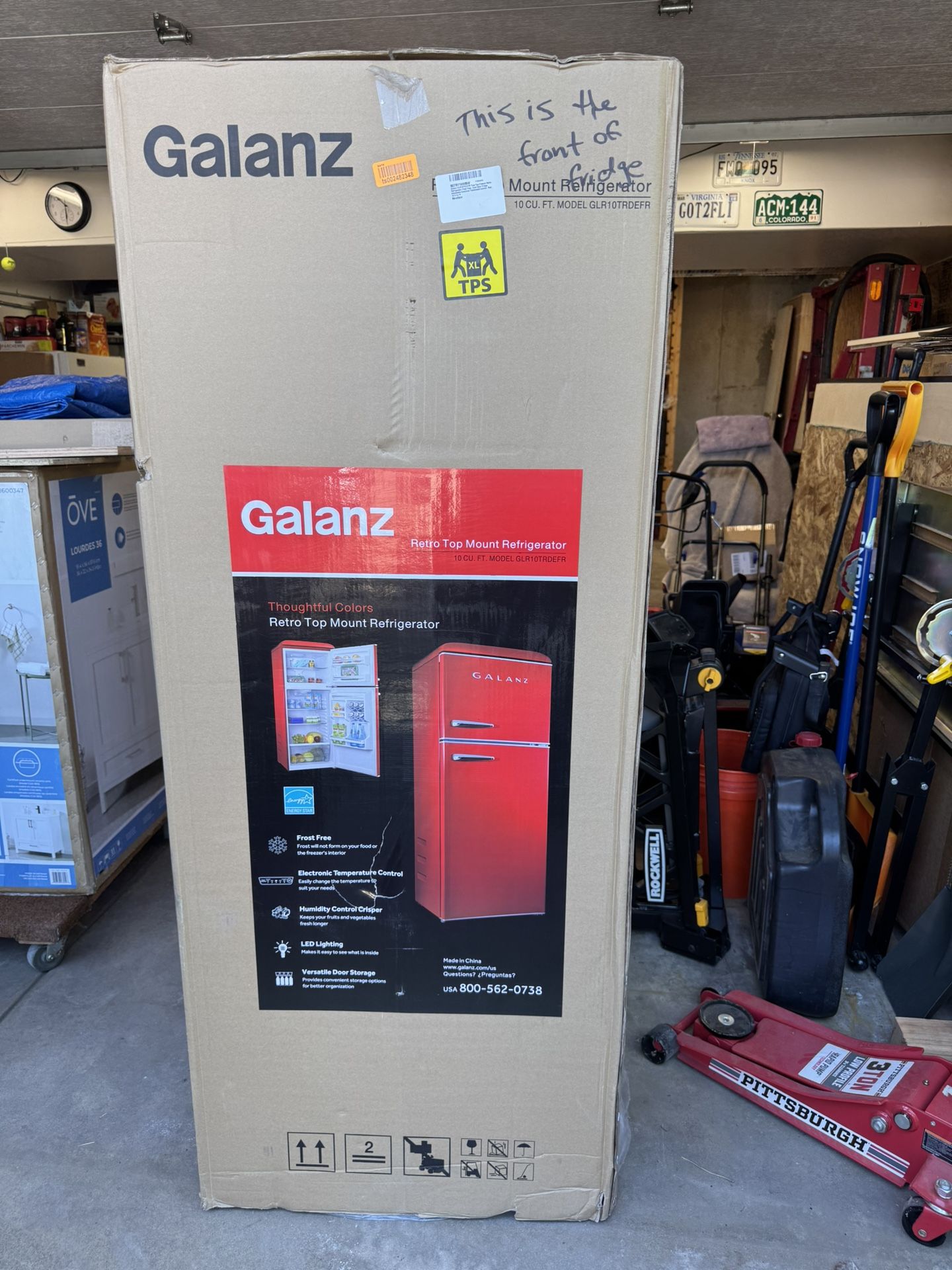 Galanz Retro Top Freezer Refrigerator (10 Cu. Ft.)