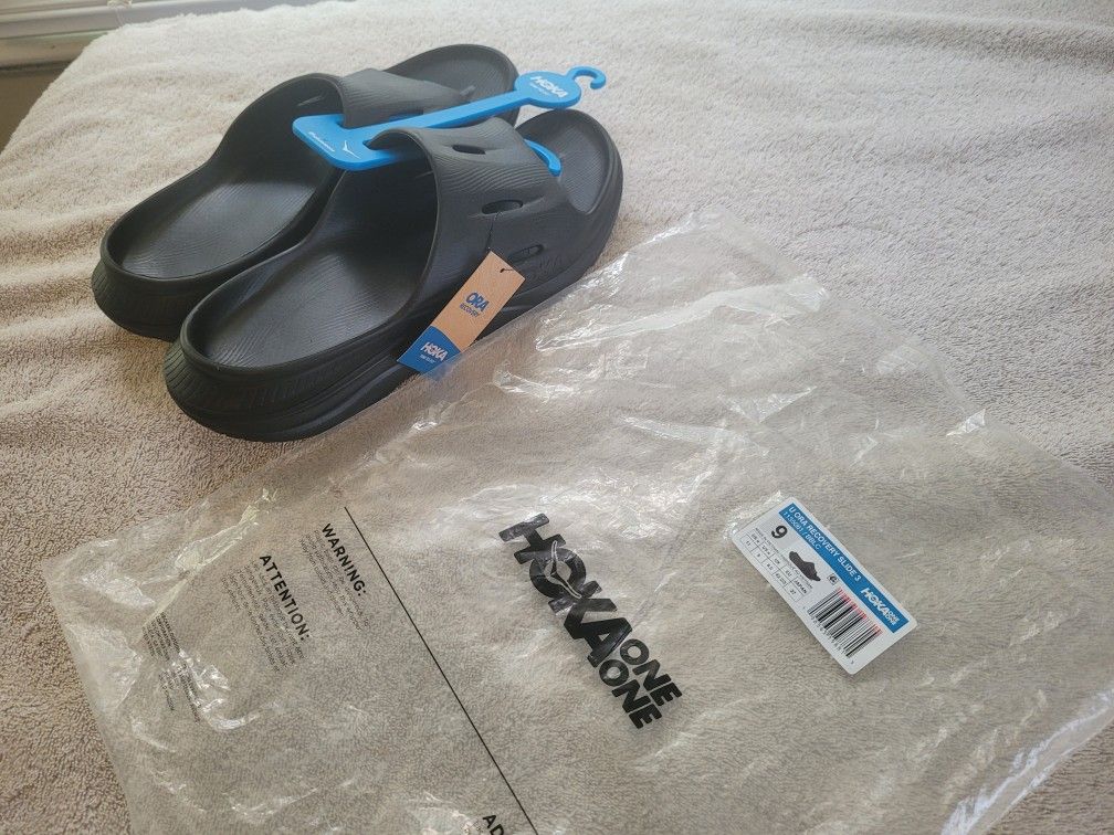 Hoka One One Recovery Slides