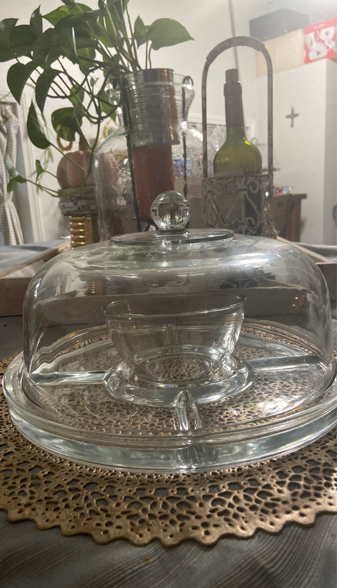 Glass cake plate/ platter and dipping bowl