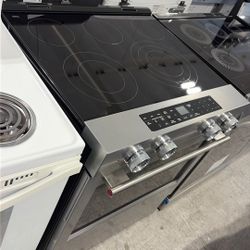 Kitchenaid Convectional Stove 