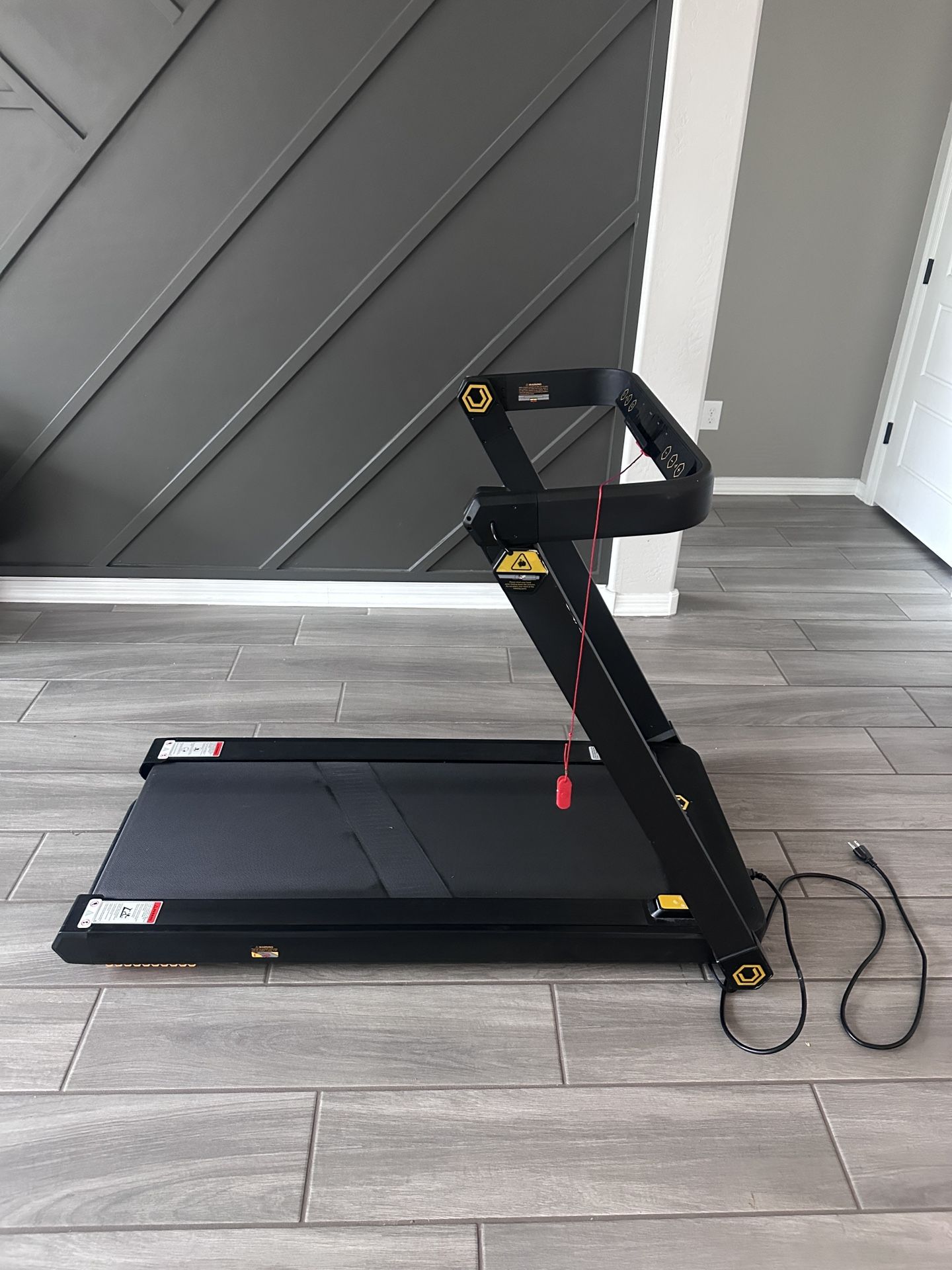 UREVO URTM012 Foldable Treadmill
