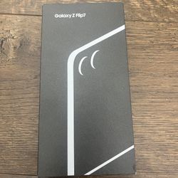 New in Box Samsung Galaxy Z Flip 7 512GB Unlocked