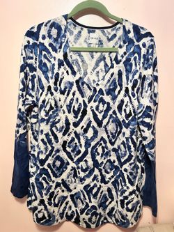 NIC+ZOE Blue Ikat V-Neck Sweater