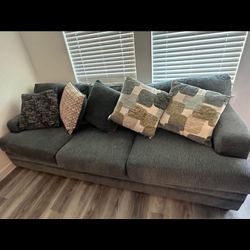 2 cindy crawfors couches 