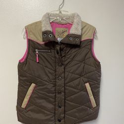 Junior’s BILLABONG Brown quilted vest with zipper pockets… Size small