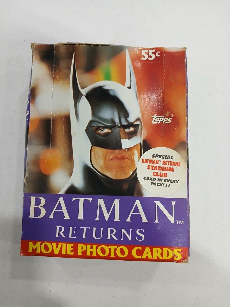 Batman Returns 1992 TOPPS Movie Photo Cards 34 Unopened Wax Packs