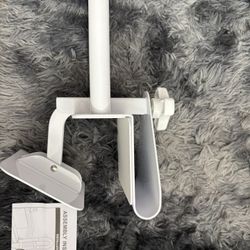 Bathtub safety rail