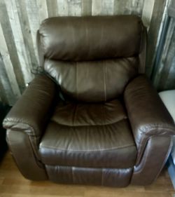 Electric Recliner   $$200$$