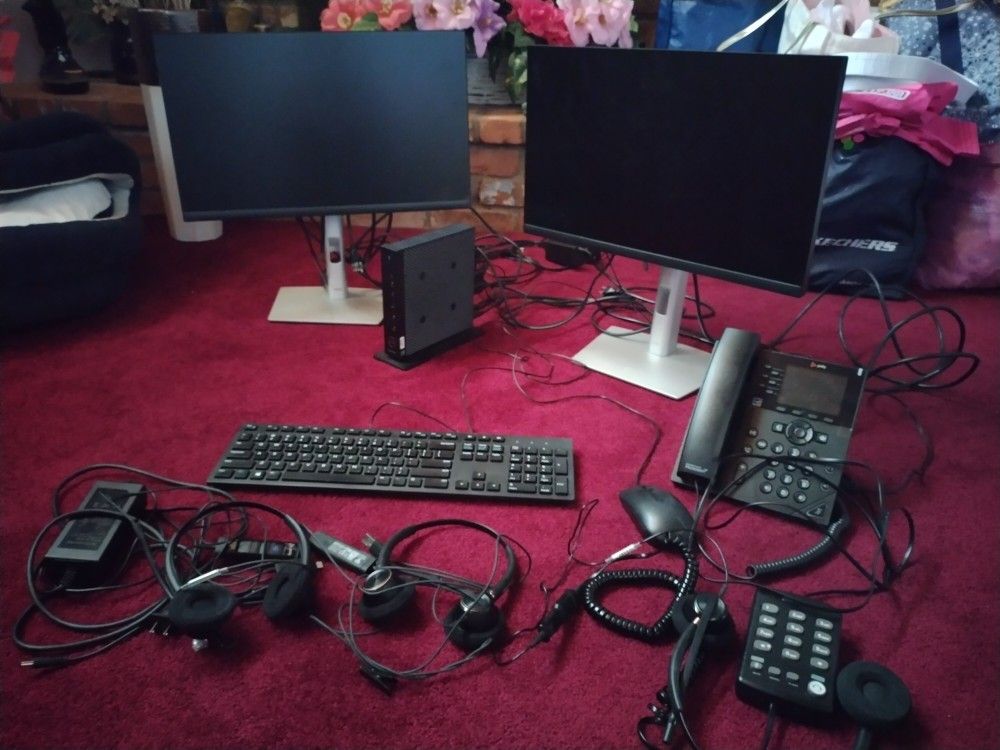 Dell P2222h Monitors And Call Center Type Equipment