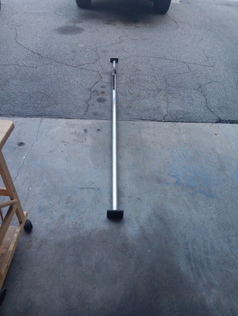 Semi-trailer Load Lock