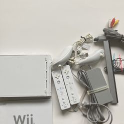 Official Nintendo Wii Bundle 