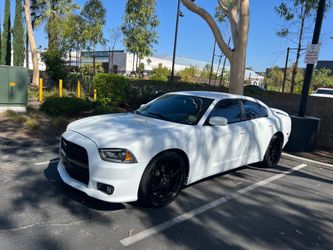 Dodge charger sxt año 2013