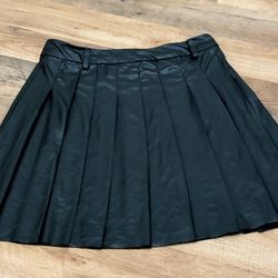 Faux Black Leather Pleated Skirt size Woman's Medium 17in Length 