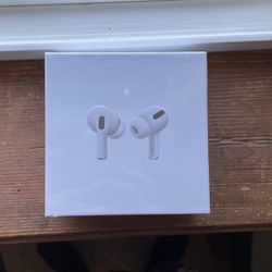 AirPods Pro With MagSafe Charging Case