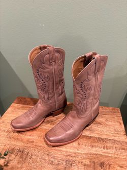 Men’s cowboy boots