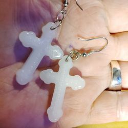 NATURAL WHITE PURE JADE. -925. THESE ARE BIG AND BOLD00% ALL NATURAL. BEADED MOTIF, SOLID 1/4" THICK. PIERCED. (E-(contact info removed))