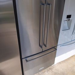 Kitchen Aid French Door Refrigerator 