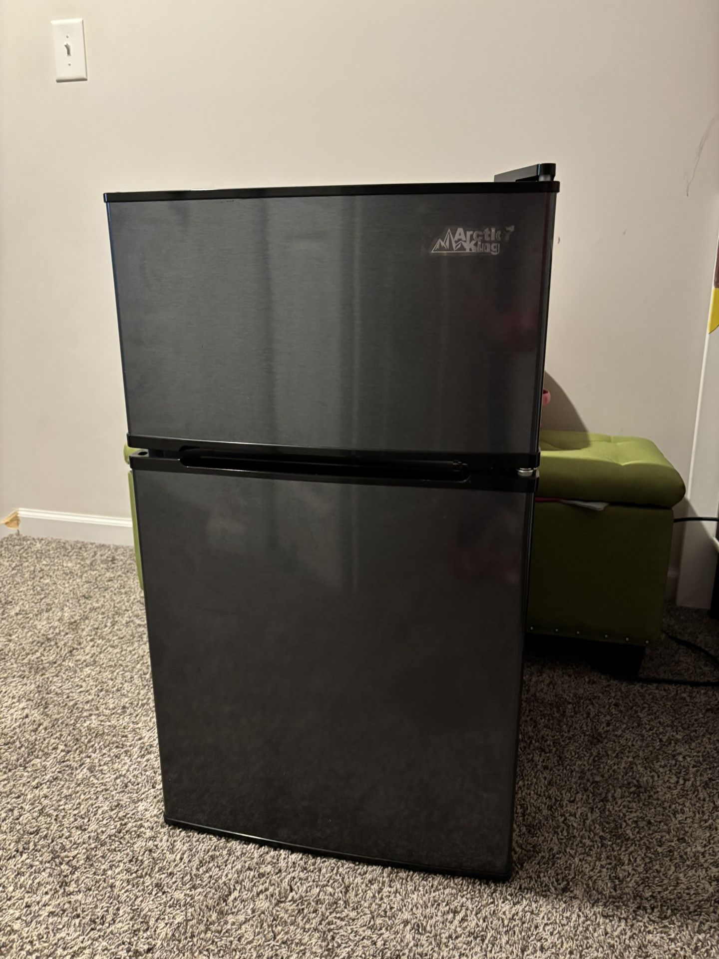 Mini Fridge 