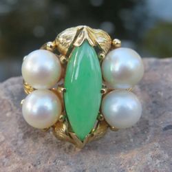Vintage 14k chrysoprase And Pearl Statement Earring
