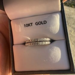 Two Diamond bands 10k