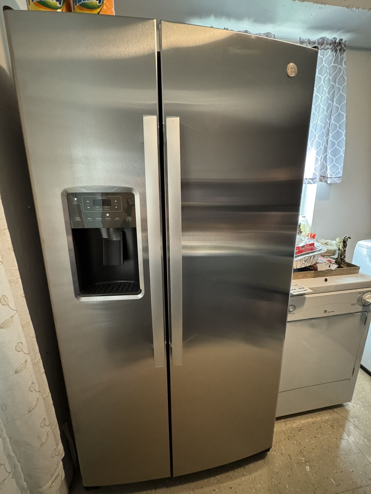 GE Side By Side Refrigerator