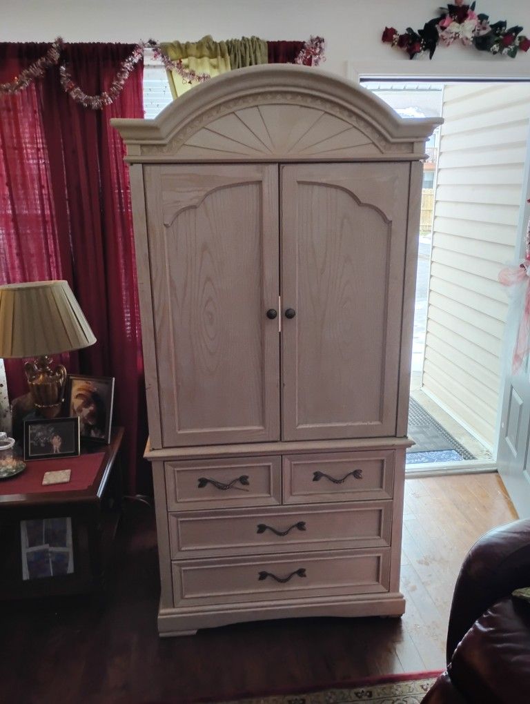 TV Hutch.