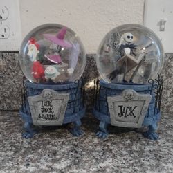 Disneys  Nightmare  Before  Christmas  Musical SnowGlobe Collection